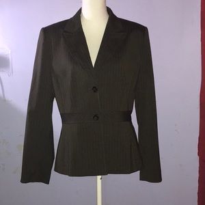 Alex Marie Brown pinstripe woman’s business suit size 12